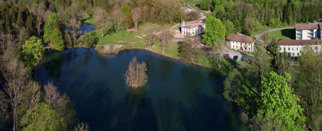 Lodge Hotel De Sommedieue Verdun Εξωτερικό φωτογραφία